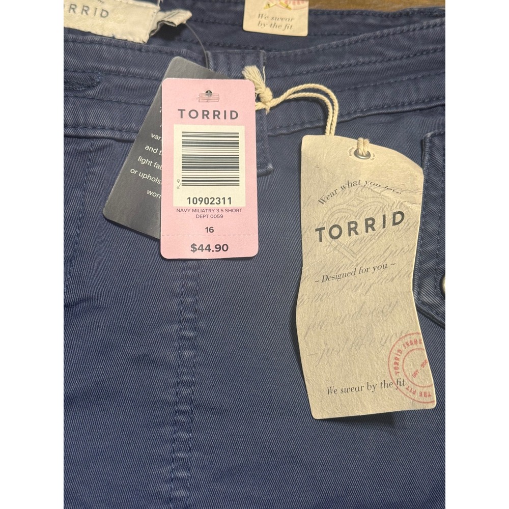 Torrid Military 3.5 Short Women 16 Navy Blue NWT Utility Cuffed Pockets - Picture 4 of 7